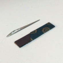 画像をギャラリービューアに読み込む, 鱗鶴形菓子切り 青系人絹菓子切り入れ / 新品茶道具 1本 ガチャ 京都製,京都製 日本製 cbsy100