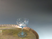 画像をギャラリービューアに読み込む, アンティーク ウランガラス|vaseline glass ( 大正-昭和期・1920年頃作製 ) 和製エングレーブガラス 葡萄文 カクテルグラス/ ステムグラス 1客/ デザートカップにも dbsy14215-b