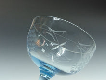 画像をギャラリービューアに読み込む, アンティーク ウランガラス|vaseline glass ( 大正-昭和期・1920年頃作製 ) 和製エングレーブガラス 葡萄文 カクテルグラス/ ステムグラス 1客/ デザートカップにも dbsy14215-b