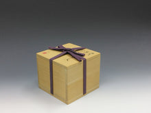 Load image into Gallery viewer, 近代工芸人気作家 梅田正弘|UMEDA Masahiro ( 大阪-三重県, 1937‐ ? ) 伊賀 練上くり抜き文 茶碗 共箱 dbsy14679-L