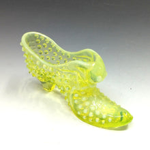 将图片加载到图库查看器,アメリカヴィンテージ FENTON|フェントン(USA,1950-70年代) イエローボブネイル オパールセント ウランガラス キャットシューズ 女の子を素敵な処へ運ぶラッキーアイテム dbsy15895-9