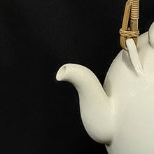 將圖片載入圖庫檢視器 清水焼Kiyomizu ware( 京都 萬珠堂販売, 大正~昭和前期1920年代頃)釉下彩 菊之絵 急須 木箱添 dbsy16391-y