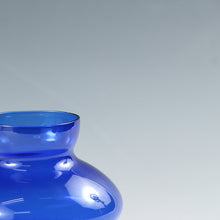 이미지를 갤러리 뷰어에 로드 , ◆◇ヴィンテージ Lauscha Glass 旧東ドイツ・ラウシャ村の丁寧な吹きガラス 異国情緒あふれるブルーの花生 1950年代頃(f) 箱なし dbsy13378-o