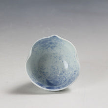 이미지를 갤러리 뷰어에 로드 , お買い得食器 有田焼 手描き 吹墨 瓢形 小付 1客 未使用高級和食器 和食器 日本料理 おしゃれな器 現代工藝/伝統工芸工房 dbsy15312