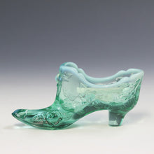 将图片加载到图库查看器,アメリカヴィンテージ FENTON|フェントン(USA,1950-70年代) ミントグリーンキャベツローズ オパールセント アートガラス キャットシューズ 女の子を素敵な処へ運ぶラッキーアイテム dbsy15899-9