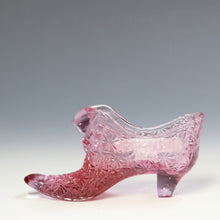 Load image into Gallery viewer, アメリカヴィンテージ FENTON|フェントン(USA,1950-70年代) ピンクデイジーボタン アートガラス キャットシューズ 女の子を素敵な処へ運ぶラッキーアイテム dbsy15886-9