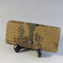 画像をギャラリービューアに読み込む, 時代 相良刺繍 青海波唐船文 金工金具付き紙入れ 明治期(1900年)頃 財布,服紗挟み,懐紙入れにも ◇◆古美術 骨董 工芸 染織 アンティークファブリックアート, 伝統工芸 民藝 古道具 超絶技巧 dby11112-c