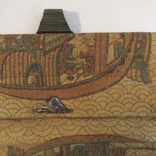 画像をギャラリービューアに読み込む, 時代 相良刺繍 青海波唐船文 金工金具付き紙入れ 明治期(1900年)頃 財布,服紗挟み,懐紙入れにも ◇◆古美術 骨董 工芸 染織 アンティークファブリックアート, 伝統工芸 民藝 古道具 超絶技巧 dby11112-c