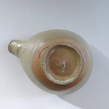 Load image into Gallery viewer, Signed Karatsu ware Katakuchi, lower spout approx. 250cc, also for pouring matcha into portions dbsy9995-L