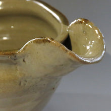 Load image into Gallery viewer, Signed Karatsu ware Katakuchi, lower spout approx. 250cc, also for pouring matcha into portions dbsy9995-L