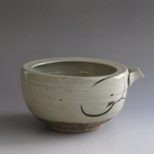 画像をギャラリービューアに読み込む, 時代 絵瀬戸 片口 鉢 1300㏄ 明治期(1890年)頃 水切れ良 大型 抹茶注ぎ分けにも dbsy10204-i