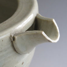 画像をギャラリービューアに読み込む, 時代 絵瀬戸 片口 鉢 1300㏄ 明治期(1890年)頃 水切れ良 大型 抹茶注ぎ分けにも dbsy10204-i