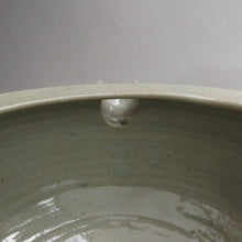 画像をギャラリービューアに読み込む, 時代 絵瀬戸 片口 鉢 1300㏄ 明治期(1890年)頃 水切れ良 大型 抹茶注ぎ分けにも dbsy10204-i