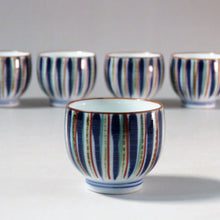 Load image into Gallery viewer, Arita Ware Kodama Akae Mugiwarate Tea Cup, 5 people, Sake cup/Sencha bowl, also for pouring Matcha tea dbsy10438-z