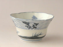 画像をギャラリービューアに読み込む, 伊万里 秋草染付見立て蓋椀(A) bs35-k