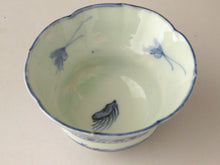 画像をギャラリービューアに読み込む, 伊万里 秋草染付見立て蓋椀(C) bs37-k