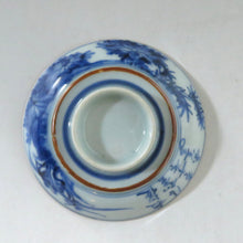 画像をギャラリービューアに読み込む, 伊万里焼(江戸期 1810年頃) 地紋祥瑞染付写 見立て蓋碗 約80cc 明治期手描蘭竹華文瓶台添 dbsy9613-o