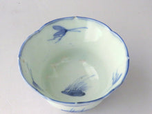 画像をギャラリービューアに読み込む, 伊万里 秋草染付見立て蓋椀(E) bs39-k
