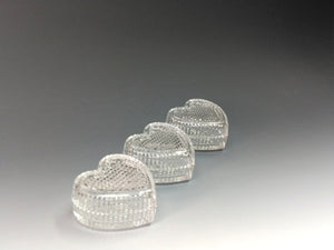 昭和レトロ 保谷クリスタル｜HOYA CRYSTAL ( 東京都, 1945‐2009 ) クリスタルガラス ハート形 ボンボリエール 1客 / 蓋もの 菓子器 dbsy14648-s