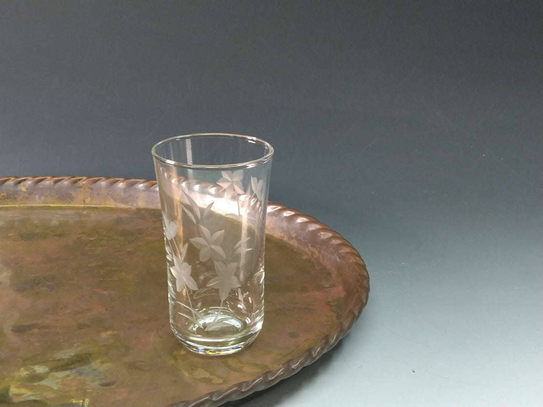 ヴィンテージ 手彫り エングレーブ 花卉文 硝子コップ/ タンブラー 1客 dbsy15466