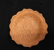 画像をギャラリービューアに読み込む, 備前｜Bizen ware( 岡山, 幕末-明治/1860年頃) 型物 菊花図 煎餅皿 1枚 dbsy15531-o
