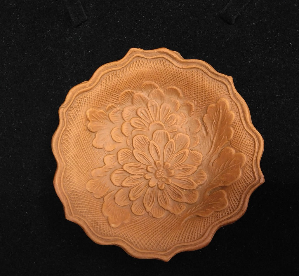 備前｜Bizen ware( 岡山, 幕末-明治/1860年頃) 型物 菊花図 煎餅皿 1枚 dbsy15531-o