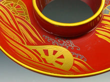 将图片加载到图库查看器，高級食器 木製本漆朱塗 波車蒔絵 天目台 1台 dbsy15275-y
