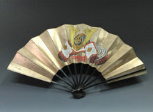 Load image into Gallery viewer, 時代もの 有職立雛絵・兜絵 銀地飾扇 / 端午・上巳(桃)節句 dbsy15923-s
