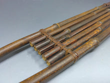 Load image into Gallery viewer, 時代もの 煤竹 垂撥(扇掛) 床飾り 書院飾り 置物 柱掛 dbsy15924-i
