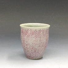 Load image into Gallery viewer, 現代工芸人気作家 島岡桂｜SHIMAOKA Kei(栃木, 1978- ) 益子焼 地釉縄文象嵌湯呑 dbsy15981-ミ
