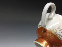 Load image into Gallery viewer, 現代工芸人気作家 杉野弘美｜SUGINO Hiromi(京都, 1947- ) 清水焼 赤絵金彩 珈琲碗, C/S, コーヒーカップ dbsy15984-ミ
