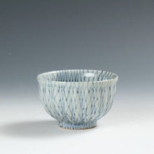 將圖片載入圖庫檢視器 お買い得食器 在銘；「紫」手描き染付 網手川魚文 向付/ 汲出1客 小服茶碗にも dbsy15921-ミ5
