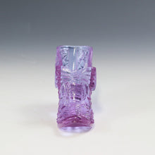 Load image into Gallery viewer, アメリカヴィンテージ BOYD｜ボイド社(USA,1978-80年代) バイオレットデイジーボタン アートガラス リボンシューズ 女の子を素敵な処へ運ぶラッキーアイテム dbsy15903-9
