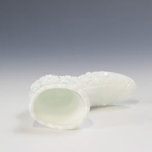 将图片加载到图库查看器，アメリカヴィンテージ BOYD｜フェントン(USA,1950-70年代) デイジーボタン ホワイトミルクガラスシューズ/ ブーツ女の子を素敵な処へ運ぶラッキーアイテム dbsy15910-9
