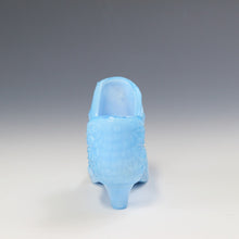 将图片加载到图库查看器，アメリカヴィンテージ BOYD｜ボイド社(USA,1978-80年代) デイジーボタン ブルーミルクガラス キャットシューズ 女の子を素敵な処へ運ぶラッキーアイテム dbsy15900-9
