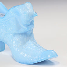 将图片加载到图库查看器，アメリカヴィンテージ BOYD｜ボイド社(USA,1978-80年代) デイジーボタン ブルーミルクガラス キャットシューズ 女の子を素敵な処へ運ぶラッキーアイテム dbsy15900-9
