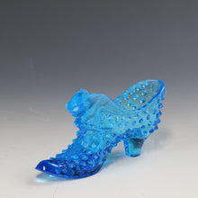 将图片加载到图库查看器，アメリカヴィンテージ FENTON｜フェントン(USA,1950-70年代) ブルーボブネイル オパールセント アートガラス キャットシューズ 女の子を素敵な処へ運ぶラッキーアイテム dbsy15893-9
