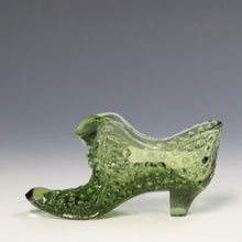 將圖片載入圖庫檢視器 アメリカヴィンテージ FENTON｜フェントン(USA,1950-70年代) モスグリーンボブネイル アートガラス キャットシューズ 女の子を素敵な処へ運ぶラッキーアイテム dbsy15888-9
