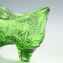 將圖片載入圖庫檢視器 アメリカヴィンテージ FENTON｜フェントン(USA,1950-70年代) グリーンデイジーボタン アートガラス シューズ 女の子を素敵な処へ運ぶラッキーアイテム dbsy15883-9
