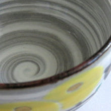 画像をギャラリービューアに読み込む, 小さな入子茶碗 土谷瑞光 白磁茶碗 たち吉 万寿菊茶碗 茶箱 茶籠 携帯用に dbsy10124-s
