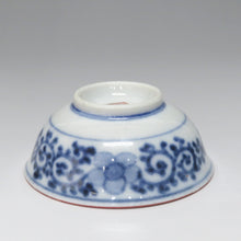 将图片加载到图库查看器，大圣寺伊万里（1910年，明治末期，石川县）染色章鱼蔓藤花纹山水永乐手金锦牡丹纹杯茶杯1人份（A）dbsy6534-R
