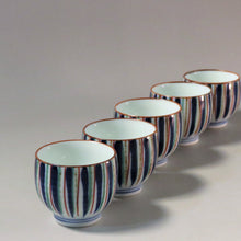 Load image into Gallery viewer, Arita Ware Kodama Akae Mugiwarate Tea Cup, 5 people, Sake cup/Sencha bowl, also for pouring Matcha tea dbsy10438-z
